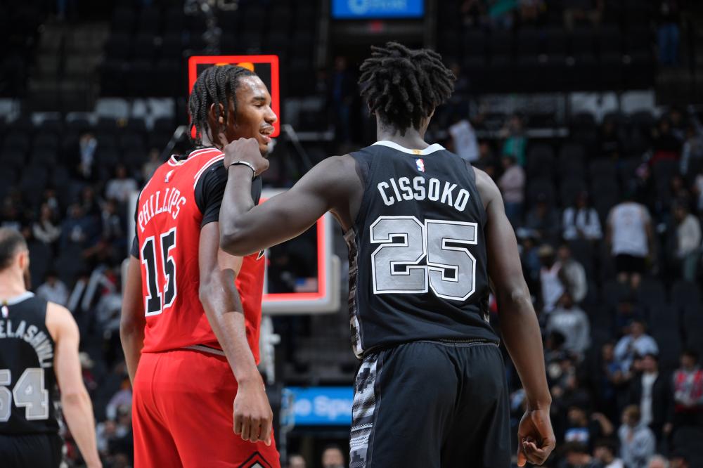 中场球员通 中场球员通